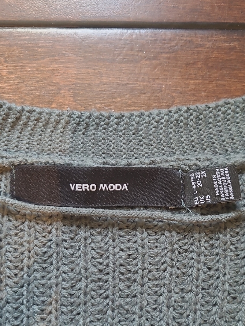 Vero Moda Olive Knit V-Neck Button Cardigan - Picture 3 of 10